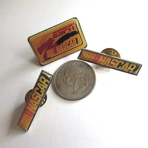 NASCAR Pins - Picture 1 of 15